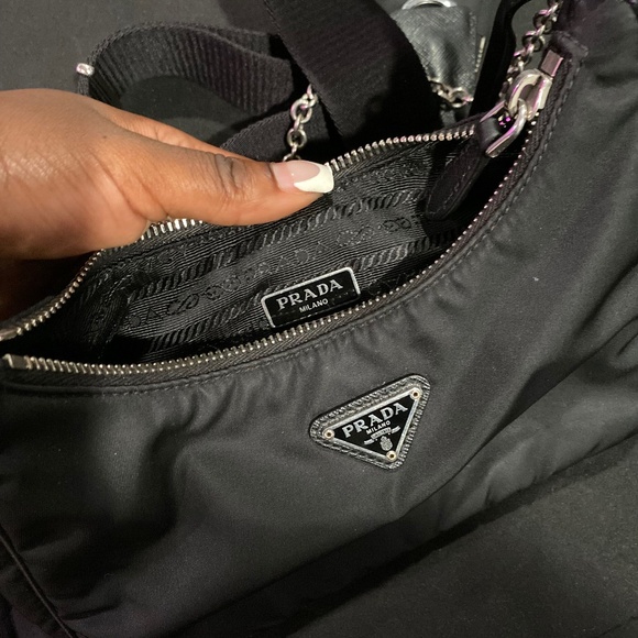 PRADA Re-Edition 2005 Re-Nylon Bag BLACK - Picture 6 of 10